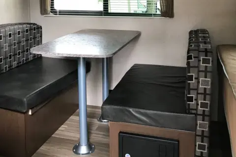 Chris's Shasta Oasis 18BH Travel Trailer