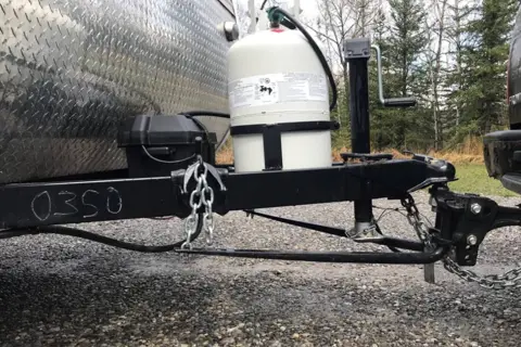 Chris's Shasta Oasis 18BH Travel Trailer