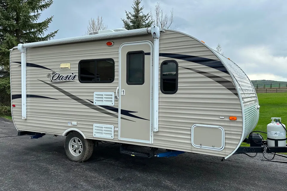 Chris's Shasta Oasis 18BH Travel Trailer