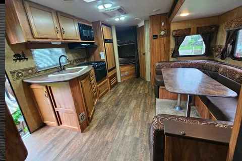 The Bear Cub KZ Spree C250BHS Travel Trailer