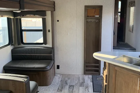 Mikes Keystone cougar fifth wheel