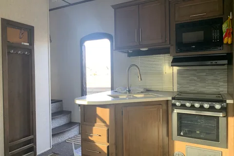 Mikes Keystone cougar fifth wheel