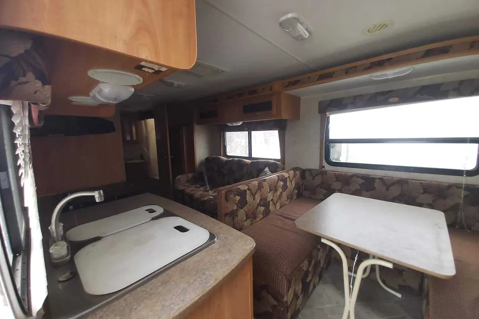 Mark and lacey's Dutchmen kodiak 30bh-sl Travel Trailer
