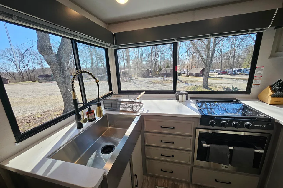2 Fireplaces and a Secret Bunkroom!