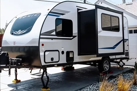 Take It Anywhere Venture RV SL169VUD Travel Trailer