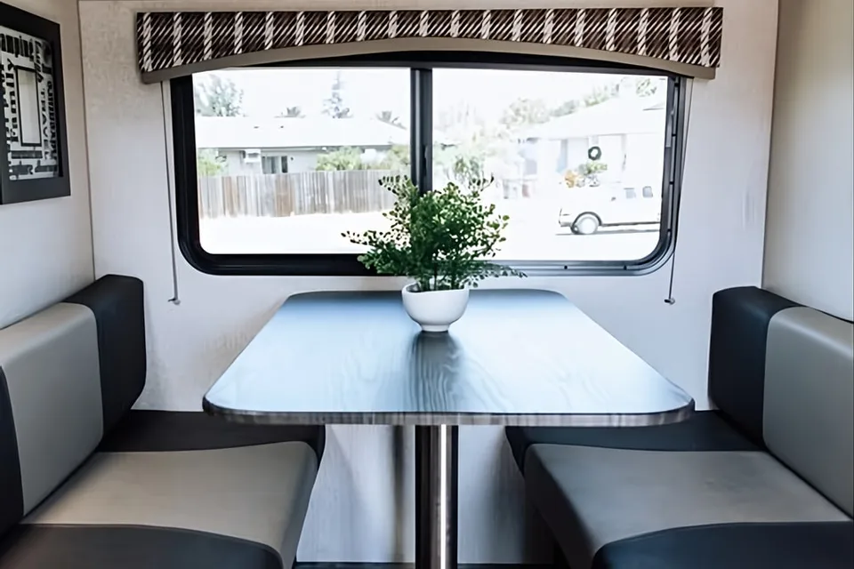 Take It Anywhere Venture RV SL169VUD Travel Trailer