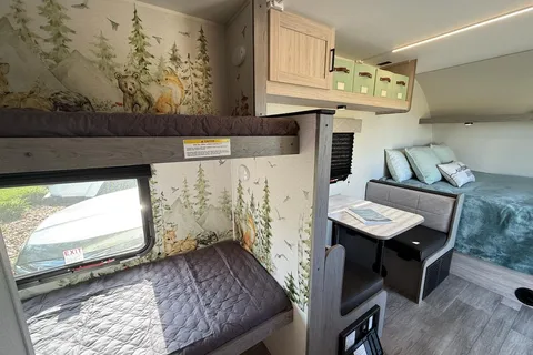 NEW 2025 heartland - COZY - fun for kids - even SUV can tow!