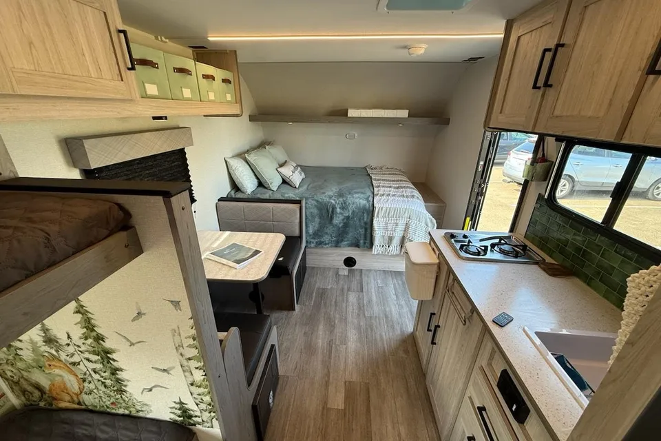 NEW 2025 heartland - COZY - fun for kids - even SUV can tow!