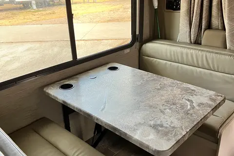 Erin's Thor Motor Coach Chateau Class C