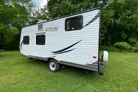 Michael's Forest River Salem Cruise Lite Travel Trailer