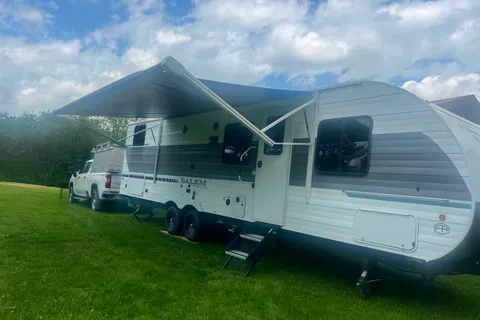 Nomadic Nature Rentals w Luxury Amenities (Mickey)