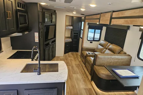 Chris's Keystone Outback ultra lite 291UBH Travel Trailer