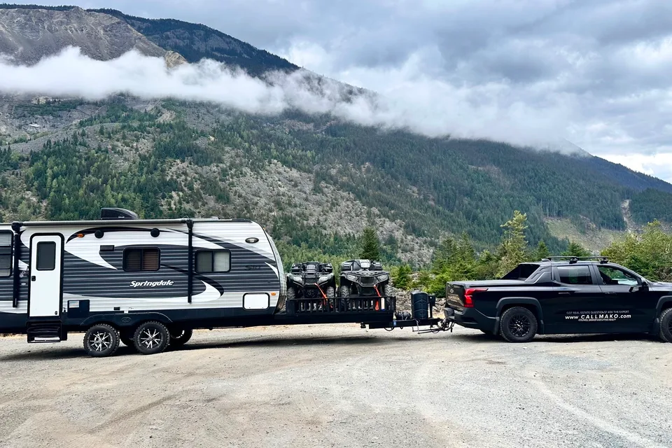 Mako's Springdale SRT211 Toy Hauler