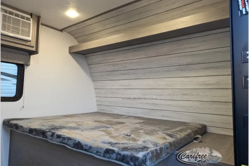 Carefree's Dutchmen Aspen Trail Mini 17RB Travel Trailer