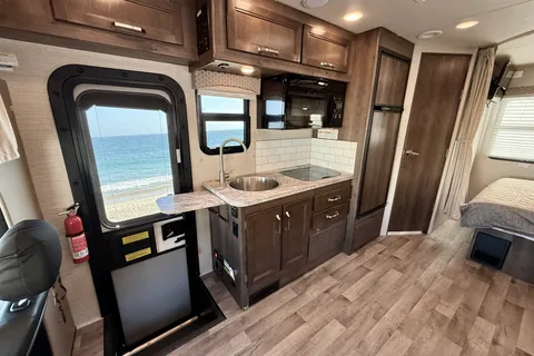 Mercedes Jayco Melbourne 24L