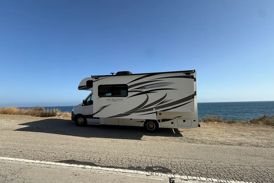 Mercedes Jayco Melbourne 24L