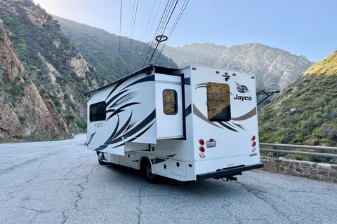Mercedes Jayco Melbourne 24L