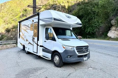 Mercedes Jayco Melbourne 24L