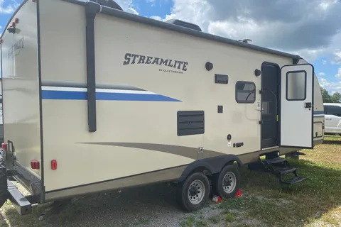 Steve's Gulf Stream Streamlite Travel Trailer