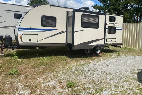 Steve's Gulf Stream Streamlite Travel Trailer