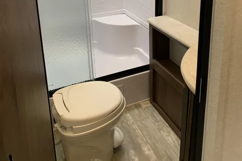 Michelle’s Prime Time Travel Trailer