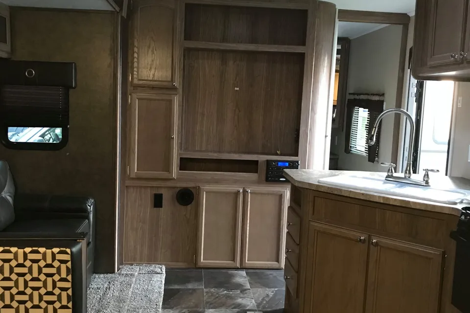 2017 Shasta Revere Travel Trailer