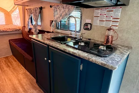 Kerry's Coachmen Clipper Hybrid