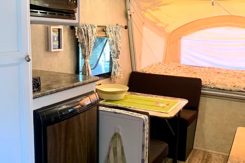 Kerry's Coachmen Clipper Hybrid