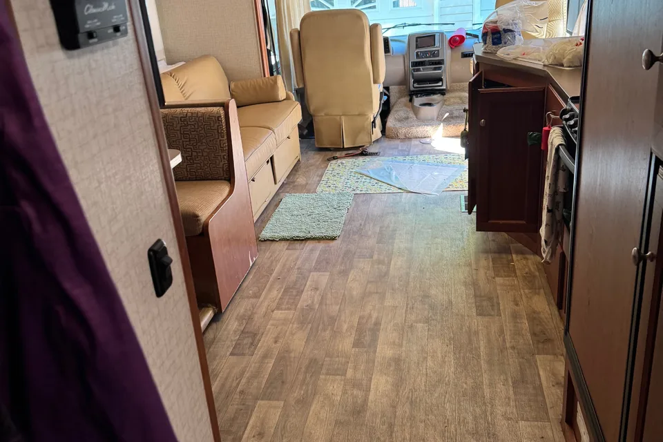 Deborah's Winnebago Vista Class A