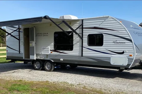 Jackie and Charlie’s Coachmen Catalina Travel Trailer