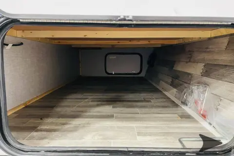 Jeremy's Crossroads Zinger 299RE Travel Trailer