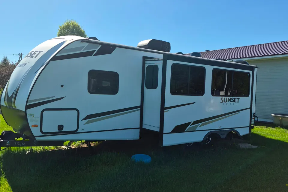 BERNARD's Keystone Ss253rb22 Travel Trailer