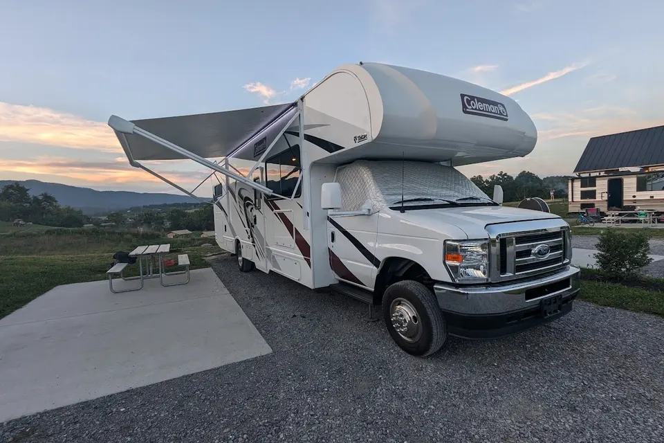 2024 Thor Coleman 31CM Bunkhouse - "The Adventure Wagon" (Sleeps 9!)