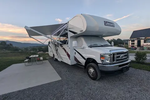 2024 Thor Coleman 31CM Bunkhouse - "The Adventure Wagon" (Sleeps 9!)