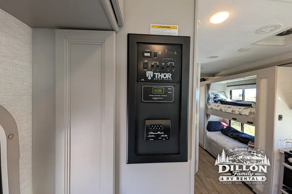 2024 Thor Coleman 31CM Bunkhouse - "The Adventure Wagon" (Sleeps 8 - 10)!)