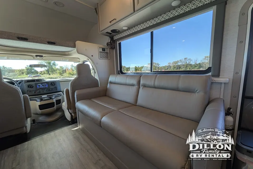 2024 Thor Coleman 31CM Bunkhouse - "The Adventure Wagon" (Sleeps 8 - 10)!)