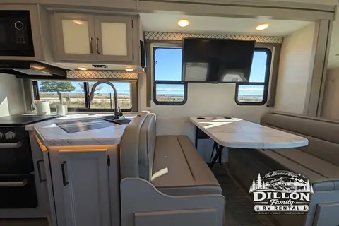 2024 Thor Coleman 31CM Bunkhouse - "The Adventure Wagon" (Sleeps 8 - 10)!)