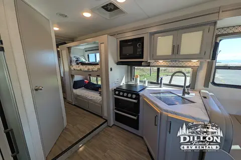 2024 Thor Coleman 31CM Bunkhouse - "The Adventure Wagon" (Sleeps 8 - 10)!)