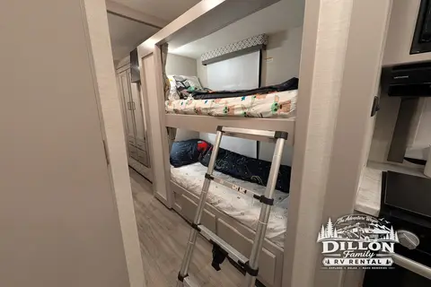 2024 Thor Coleman 31CM Bunkhouse - "The Adventure Wagon" (Sleeps 8 - 10)!)