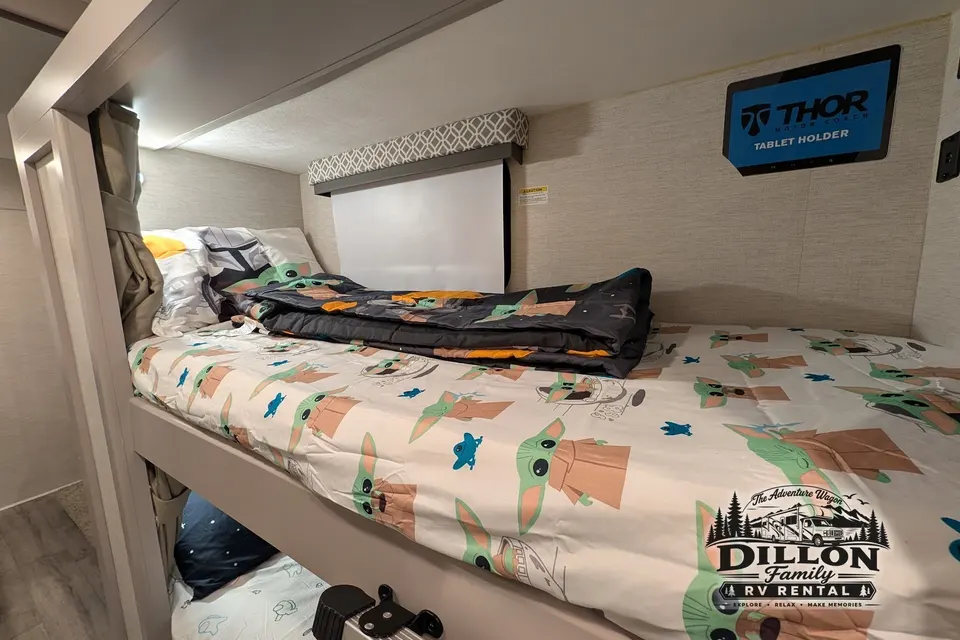 2024 Thor Coleman 31CM Bunkhouse - "The Adventure Wagon" (Sleeps 8 - 10)!)
