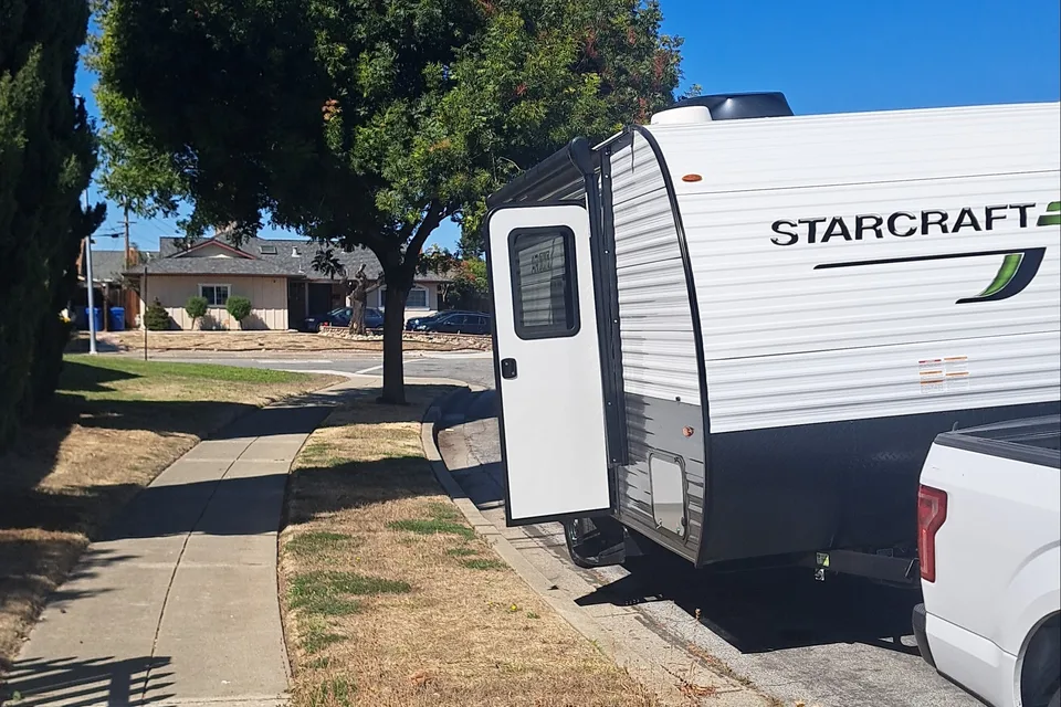 Pedro 's Starcraft 2025 Travel Trailer