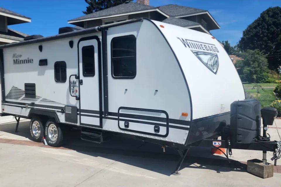 Winnebago Bunk House 2306BHS Travel Trailer