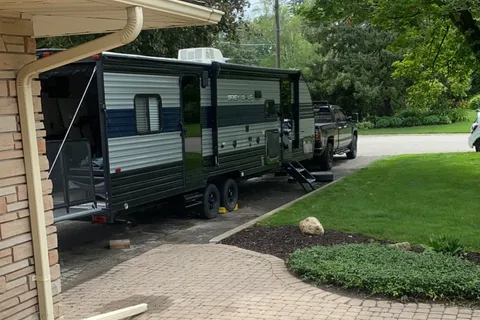 Weirs Grey wolf 27RR  Toy Hauler 