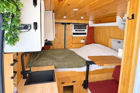 Off-Grid Campervan w/ Starlink, A/C + Shower