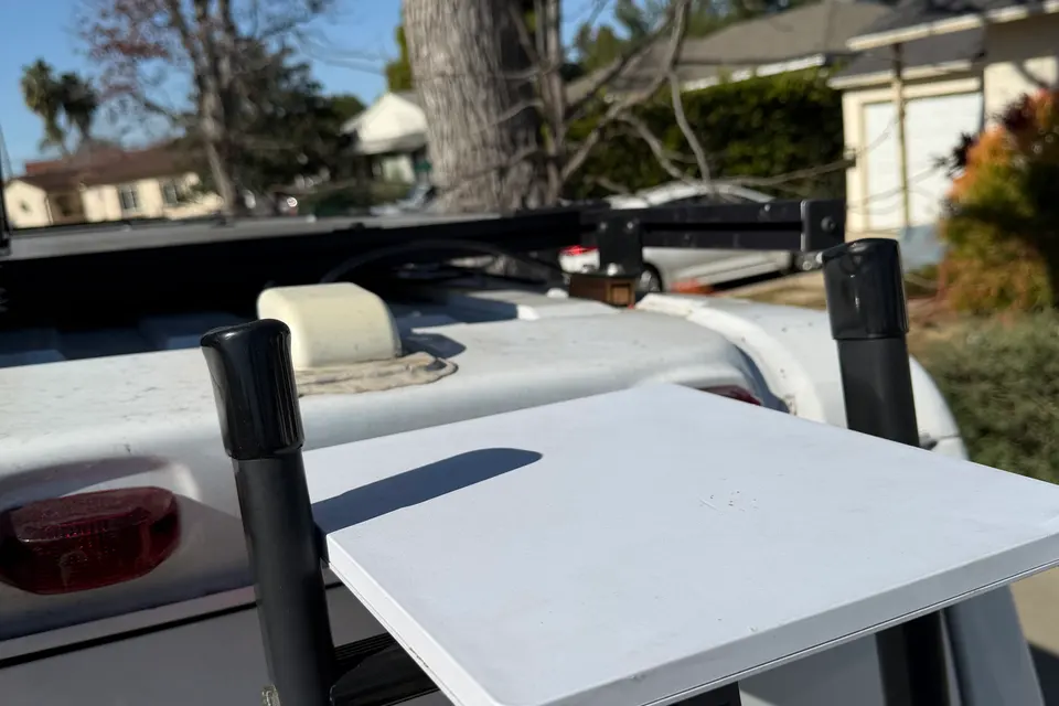 Off-Grid Campervan w/ Starlink, A/C + Shower