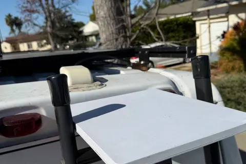 Off-Grid Campervan w/ Starlink, A/C + Shower