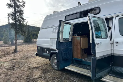 Harvie the Dodge B250