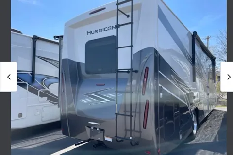 Thor Marathon Coach Hurricane 34J Class A