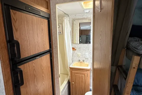 Ukee Wildwood Travel Trailer