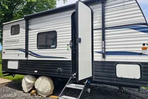 Danny's Keystone Springdale Travel Trailer